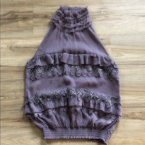 Sleeveless lace blouse (see through)